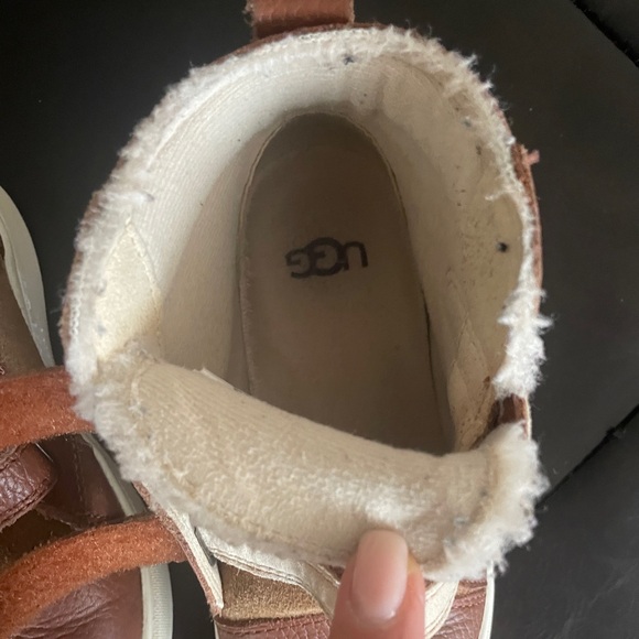 Ugg boots, size 10 - Picture 6 of 7